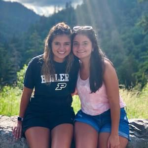 Meet your Posher, Jennifer